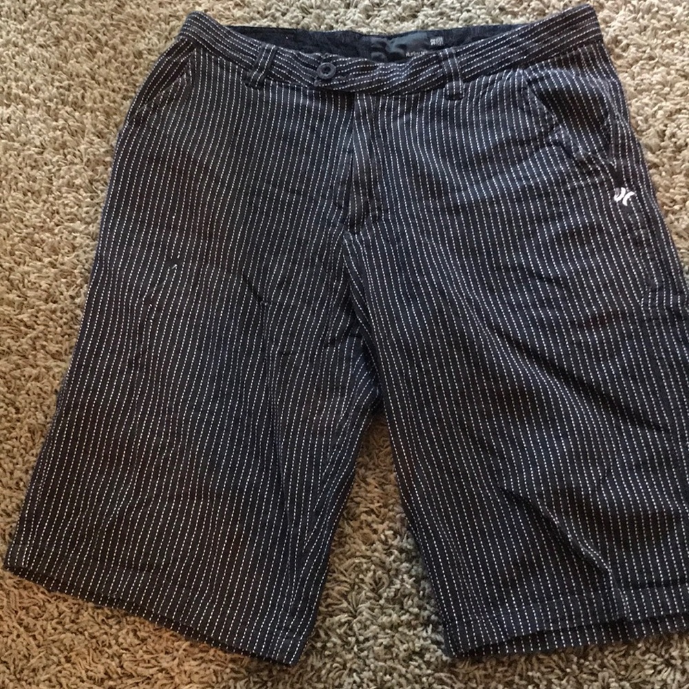 Hurley short